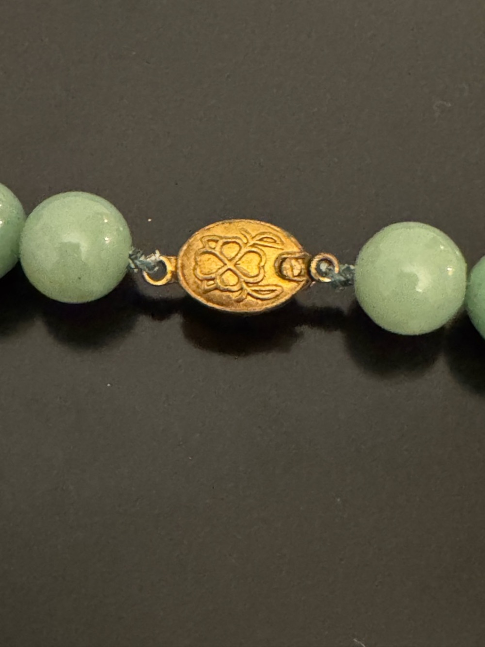 Vintage Green Jadeite Beaded Necklace 22” - Picture 2 of 4